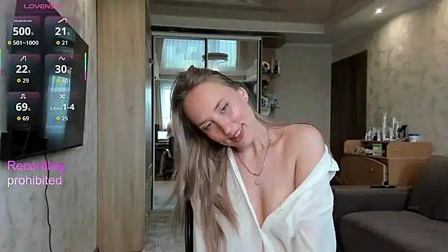 lady Nati online show from May 18, 2026, 1:05 pm
