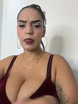 Sara-77 online show from February 12, 2026, 6:29 pm