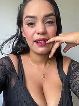 Snapshot of Sara-77 chatting on March 4, 2026, 4:59 pm Sara-77 online show from March 4, 2026, 4:59 pm