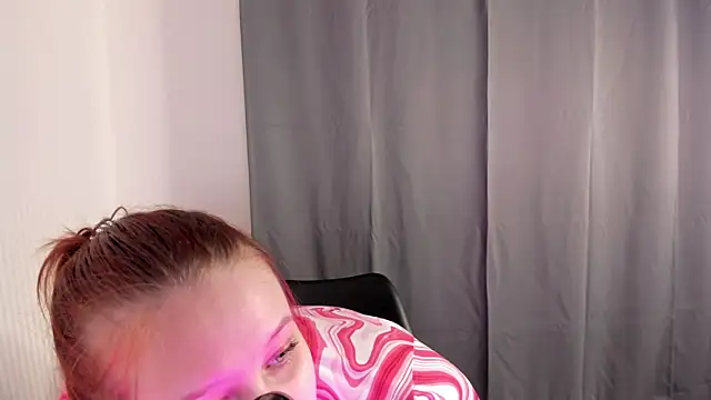 Snapshot of Markandann chatting on December 13, 2024, 4:49 pm Markandann online show from December 13, 2024, 4:49 pm