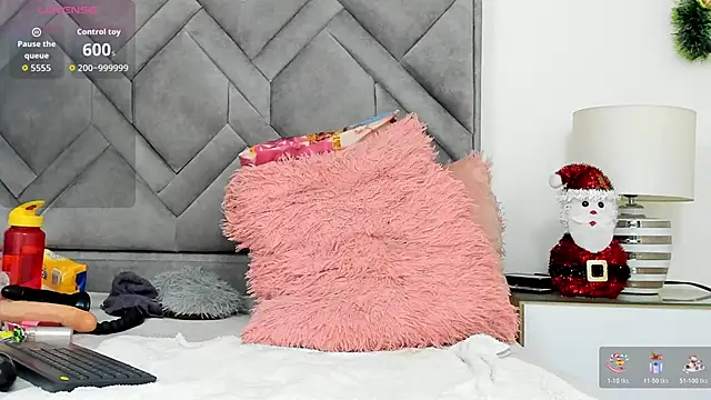 Snapshot of alicee_18 chatting on November 20, 2025, 1:56 pm alicee 18 online show from November 20, 2025, 1:56 pm