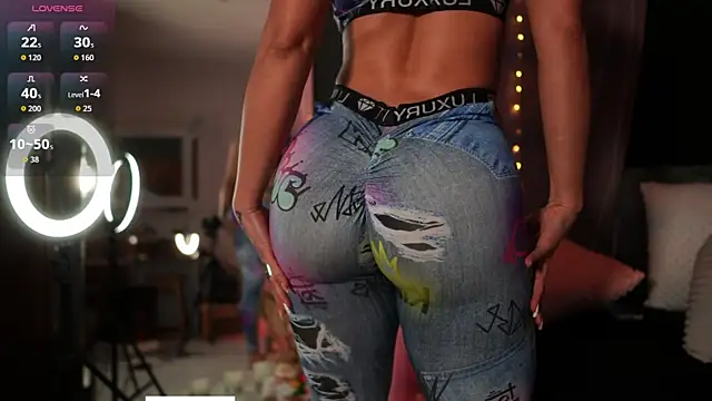 Snapshot of Skyler_ferrer chatting on October 17, 2025, 12:14 am Skyler ferrer online show from October 17, 2025, 12:14 am