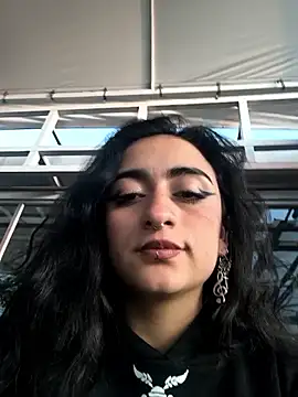 Lila Desiree online show from November 26, 2025, 10:32 pm