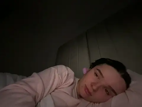 maisiesmithx online show from February 17, 2026, 3:26 am