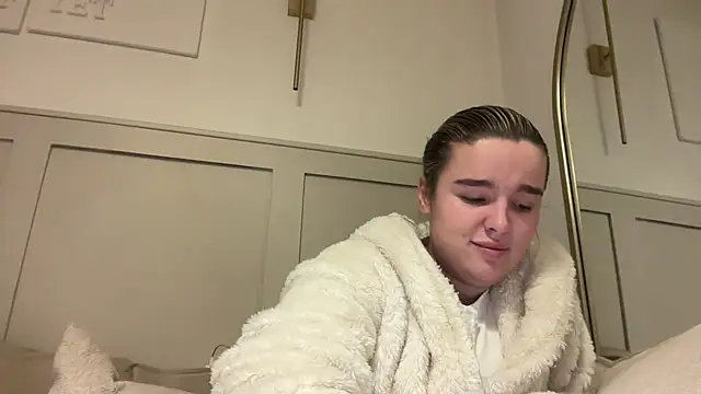 Snapshot of maisiesmithx chatting on November 5, 2025, 8:34 pm maisiesmithx online show from November 5, 2025, 8:34 pm