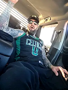 Beardedtattood online show from November 2, 2025, 2:00 pm