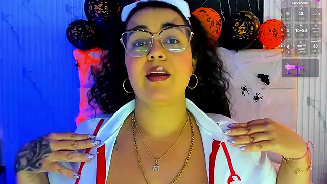 Snapshot of Reginavegaa chatting on October 31, 2025, 11:51 am Reginavegaa online show from October 31, 2025, 11:51 am