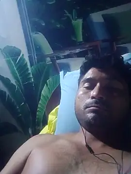 Snapshot of Diogo100 chatting on December 5, 2025, 4:00 am Diogo100 online show from December 5, 2025, 4:00 am