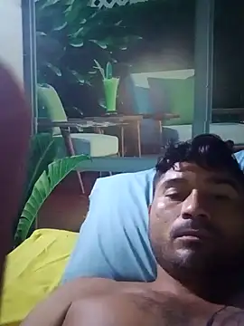 Snapshot of Diogo100 chatting on November 8, 2025, 7:34 am Diogo100 online show from November 8, 2025, 7:34 am