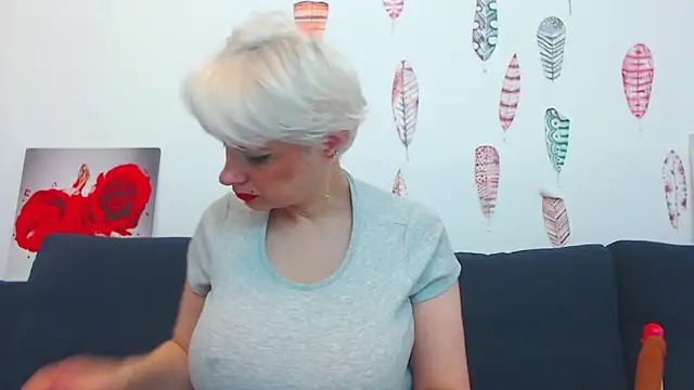 Snapshot of ForeverBarbie_ chatting on November 30, 2025, 1:28 am ForeverBarbie online show from November 30, 2025, 1:28 am