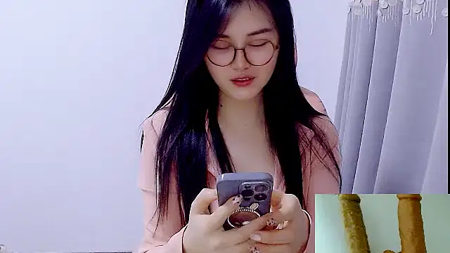 Snapshot of Little-sweet chatting on December 14, 2025, 3:39 pm Little-sweet online show from December 14, 2025, 3:39 pm