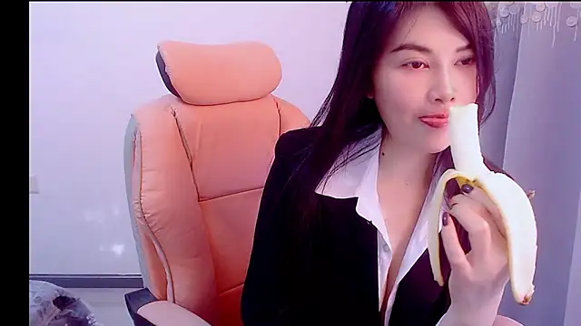 Snapshot of Little-sweet chatting on November 24, 2025, 1:38 am Little-sweet online show from November 24, 2025, 1:38 am