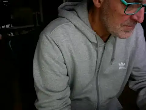 Snapshot of Traumsommer2 chatting on December 11, 2024, 2:22 pm Traumsommer2 online show from December 11, 2024, 2:22 pm