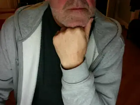 Snapshot of Traumsommer2 chatting on January 6, 2025, 4:13 pm Traumsommer2 online show from January 6, 2025, 4:13 pm