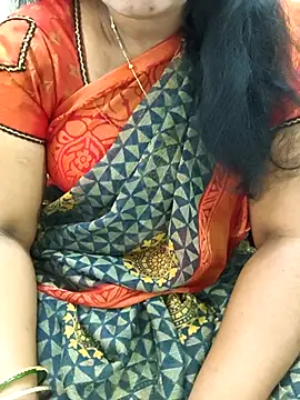 Snapshot of MaaliiiPonuTamil chatting on July 5, 2026, 2:05 am MaaliiiPonuTamil online show from July 5, 2026, 2:05 am