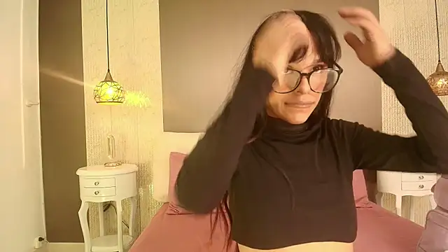 DannaDooll99 online show from December 16, 2025, 1:37 pm