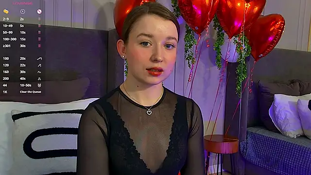 Snapshot of MichelleHaynes chatting on February 17, 2025, 2:17 pm MichelleHaynes online show from February 17, 2025, 2:17 pm