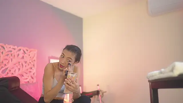 Snapshot of lupeebony chatting on September 12, 2025, 7:46 pm lupeebony online show from September 12, 2025, 7:46 pm