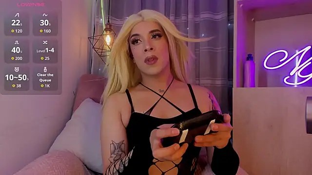 Nyx  Blackwood online show from February 25, 2026, 10:20 pm