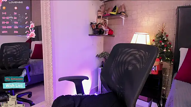 Mariana c1 online show from December 2, 2025, 3:14 pm