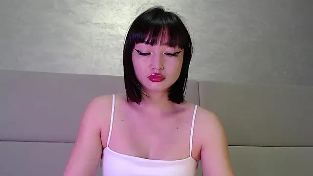 Snapshot of MiaRie chatting on December 5, 2025, 4:44 am MiaRie online show from December 5, 2025, 4:44 am