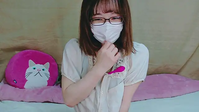 Snapshot of Arisa_san__ chatting on January 11, 2025, 12:44 am Arisa san online show from January 11, 2025, 12:44 am