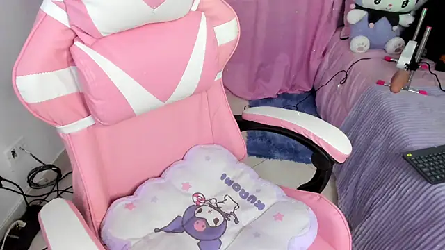 gabyye capprins online show from March 18, 2025, 7:22 pm