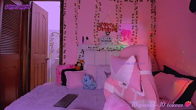 gabyye capprins online show from November 29, 2025, 12:11 am