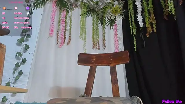 Snapshot of vane63 chatting on November 23, 2025, 9:47 pm vane63 online show from November 23, 2025, 9:47 pm