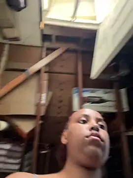 Snapshot of Jayhoney25 chatting on February 25, 2025, 9:37 pm Jayhoney25 online show from February 25, 2025, 9:37 pm