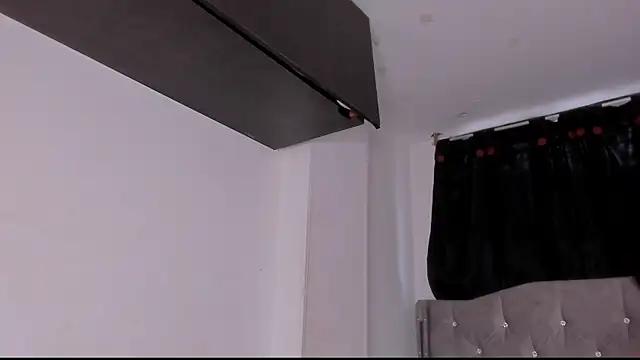 Snapshot of game_with_lesbians_ chatting on October 3, 2025, 11:23 am game with lesbians online show from October 3, 2025, 11:23 am