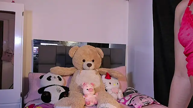 Snapshot of natali_henao chatting on May 6, 2026, 6:34 pm natali henao online show from May 6, 2026, 6:34 pm