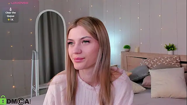 Snapshot of Cherry_Price chatting on December 1, 2025, 12:33 am Cherry Price online show from December 1, 2025, 12:33 am