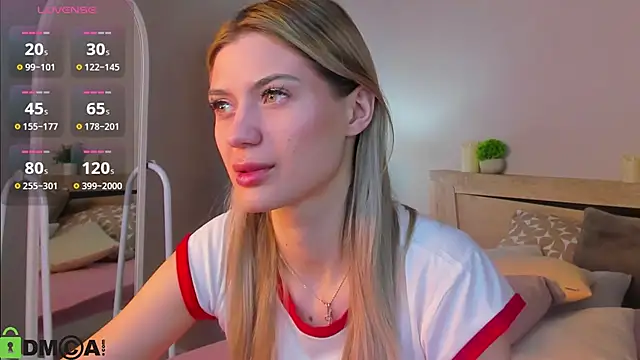 Snapshot of Cherry_Price chatting on December 18, 2025, 12:05 am Cherry Price online show from December 18, 2025, 12:05 am