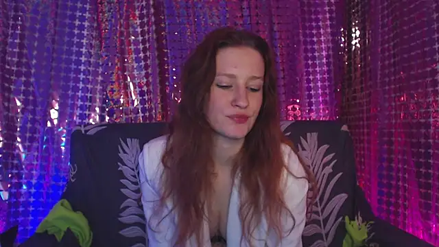 Snapshot of Nika_Shape chatting on December 11, 2024, 1:06 pm Nika Shape online show from December 11, 2024, 1:06 pm