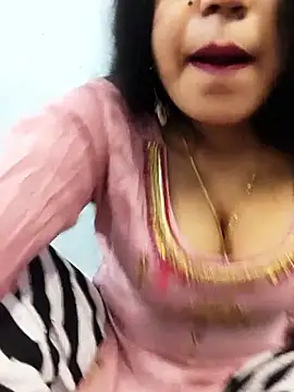 Snapshot of Sania-Love chatting on January 17, 2026, 11:52 pm Sania-Love online show from January 17, 2026, 11:52 pm