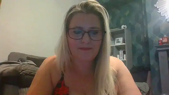 SweetXCandyX online show from October 31, 2025, 9:11 pm