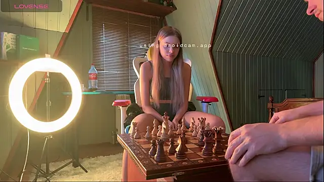 Snapshot of Alice1_secret chatting on September 17, 2025, 1:46 pm Alice1 secret online show from September 17, 2025, 1:46 pm