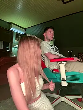 Snapshot of Alice1_secret chatting on November 5, 2025, 2:31 pm Alice1 secret online show from November 5, 2025, 2:31 pm