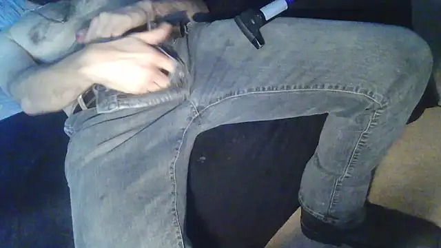 Snapshot of Spunwhiteboy1992 chatting on October 26, 2025, 7:25 pm Spunwhiteboy1992 online show from October 26, 2025, 7:25 pm