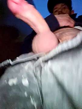 Spunwhiteboy1992 online show from April 12, 2026, 10:51 am