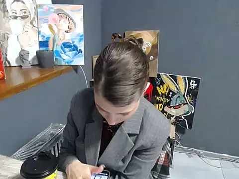 felicity gold online show from April 16, 2026, 6:36 am