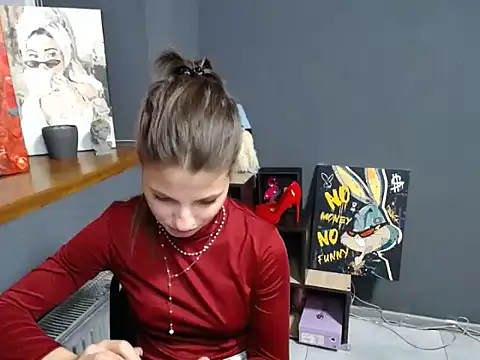 Snapshot of felicity_gold chatting on October 28, 2025, 7:18 am felicity gold online show from October 28, 2025, 7:18 am