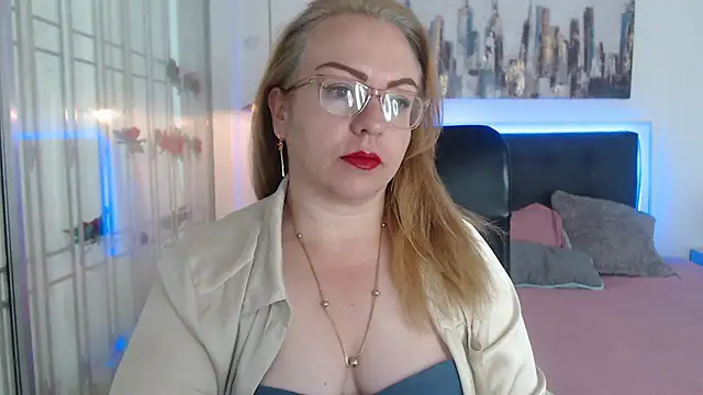 Tania Goddess  online show from October 12, 2025, 1:34 pm