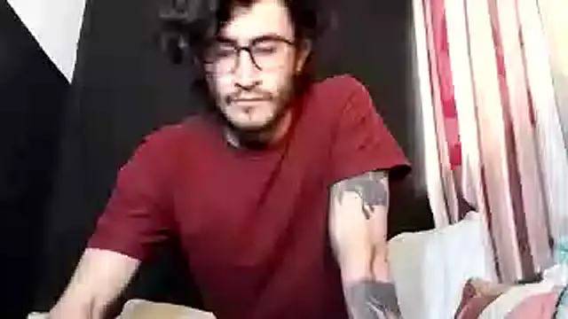 Snapshot of Loggan_donnelly chatting on November 10, 2025, 7:08 pm Loggan donnelly online show from November 10, 2025, 7:08 pm