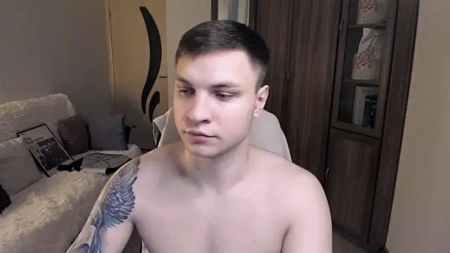 handsome guy01 online show from September 22, 2025, 11:33 pm