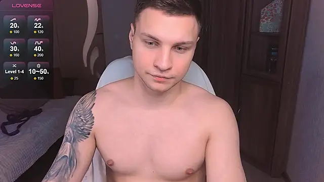 handsome guy01 online show from February 15, 2025, 2:04 am