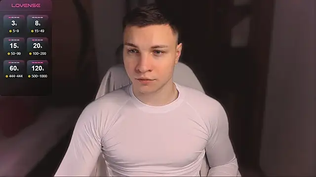 handsome guy01 online show from February 3, 2025, 4:57 am