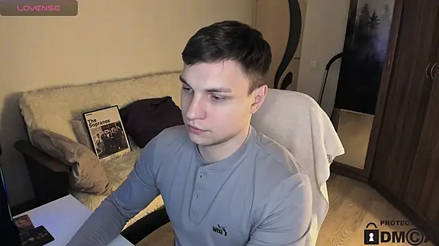 handsome guy01 online show from October 10, 2025, 7:04 pm