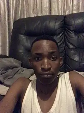 Cum n-Collect online show from January 8, 2025, 7:56 pm